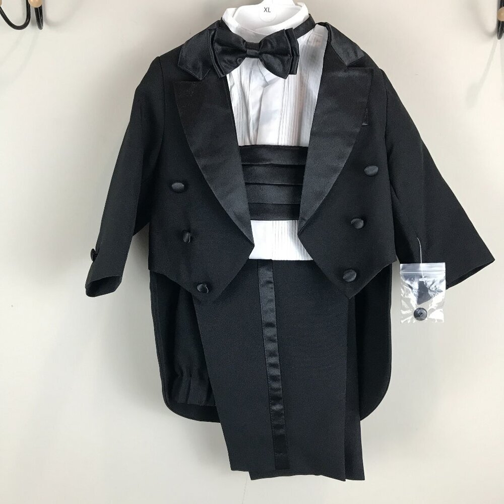 Boys 5pc black Tuxedo Size XL